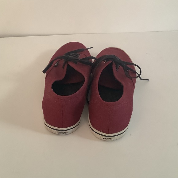 SOLD Vans Low-rise Sneakers - Picture 3 of 6